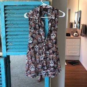 Keyhole back Skull print tank